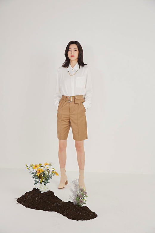 NUTS春季新品纯色时尚休闲百搭气质中裤女211072026B 商品图3