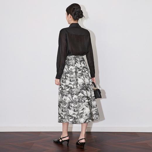 【高货wl】全新升级【铂金会员257/天猫339/差价82】(03909) 洛诗琳2025春季新中式水墨画浮雕提花优雅通勤遮肉半身裙 商品图4