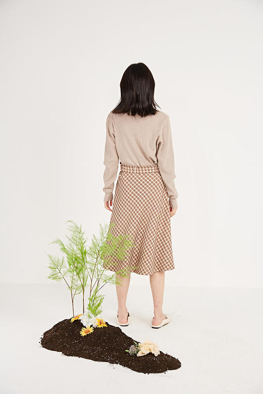 NUTS春季新品时尚半身裙女211063037 商品图4