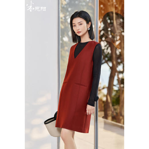 剩S/M/L/XL 米思阳2026春季新款韩版羊毛混纺连衣裙气质减龄无袖V领背心裙女 商品图0