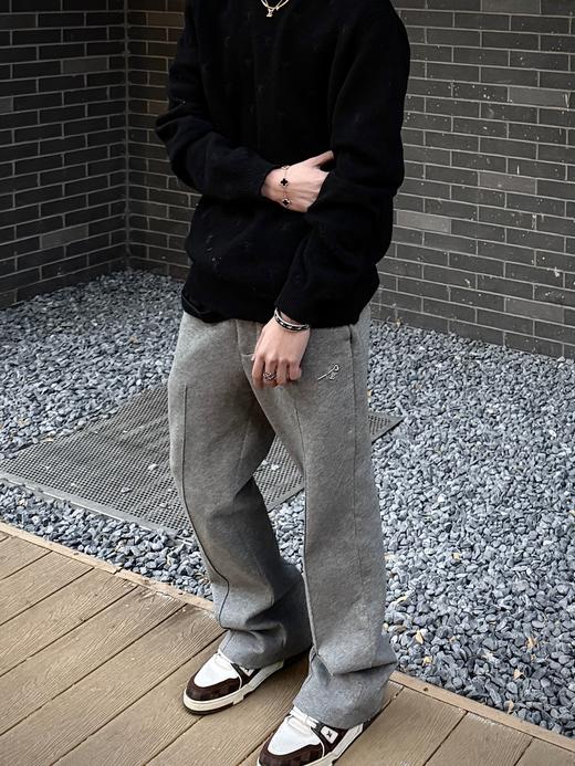 驴家 24ss 灰色空气层太空棉微喇西装卫裤 商品图7