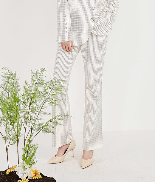 NUTS春季新品时尚修身显瘦休闲长裤女211073083B 商品图3