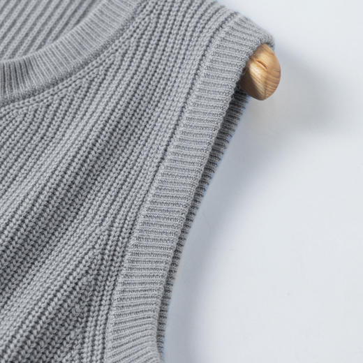 棉仓346699004-vip初棉方圆领羊毛混纺薄款马甲 商品图4