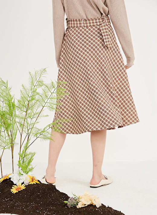 NUTS春季新品时尚半身裙女211063037 商品图8