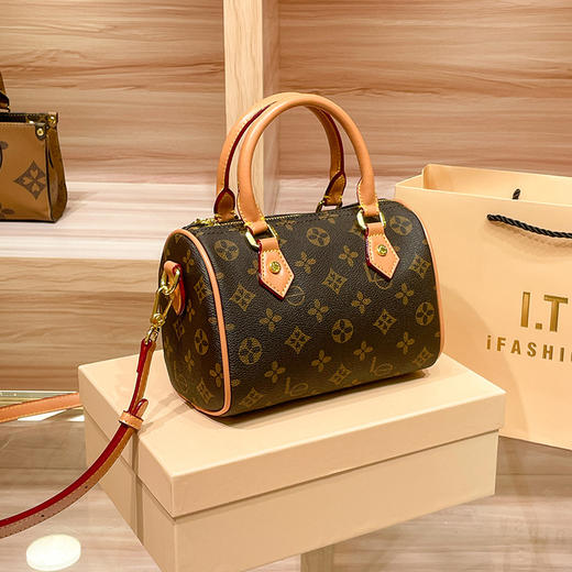 丁摩 【高品质】枕头包女新款复古老花高级感波士顿女士手提斜挎小包大牌包包5ZF-62940 商品图0