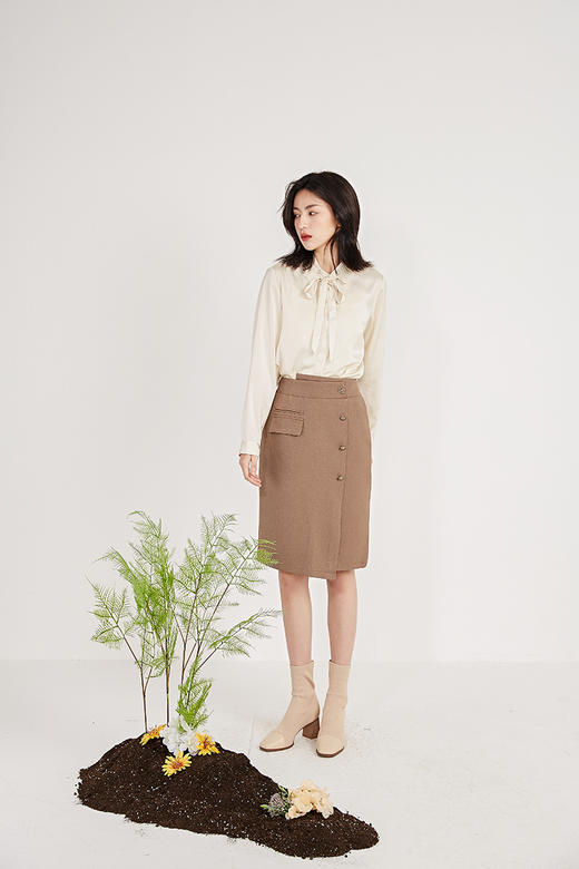 NUTS春季新品时尚气质百搭通勤半身裙女211062086 商品图0