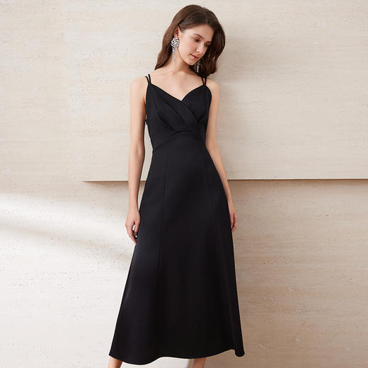 EITIE爱特爱夏季新款显瘦气质洋气吊带连衣裙7707405 商品图2