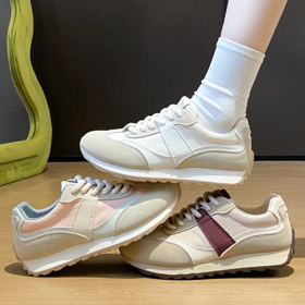 【四季款休闲德训鞋】颜值高还超软，走起路来舒适度满分 材质舒适透气，磨砂质感立显高级圆润鞋头小巧秀气，不挑脚型不挤脚橡胶底Q弹柔软，防滑立体底纹，抓地力拉满