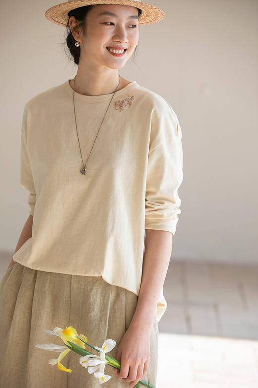 牧衣游原创 手工刺绣纯棉长袖T恤 限量福利款 醉月不支持会员折 商品图5