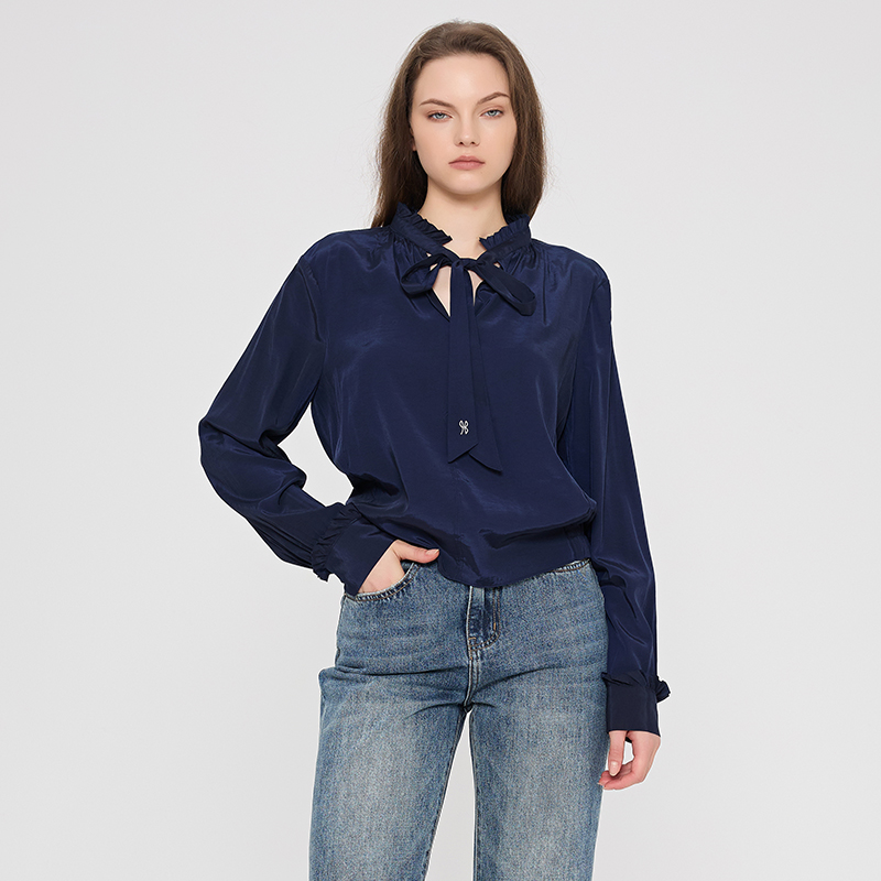 【2件9折】【Petit Bari】木耳边系带缎面衬衫女