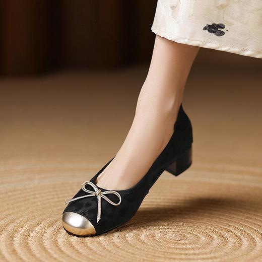 【预售5天】春季拼色真皮蝴蝶结软底女鞋法式复古国风粗跟单鞋女LD&7258 商品图4