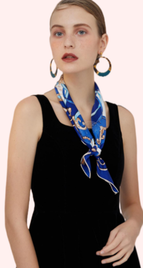 66×66cm  手工台版印中方巾