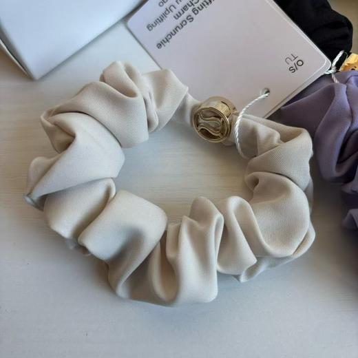 时尚圈的真香新宠lu Uplifting女士带徽标发圈 商品图12