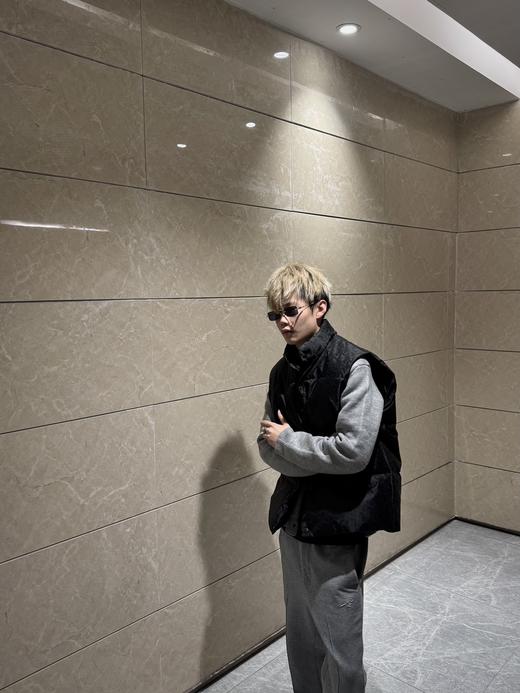 CD 24fw oblique 科技暗纹提花满印羽绒背心马甲 商品图10