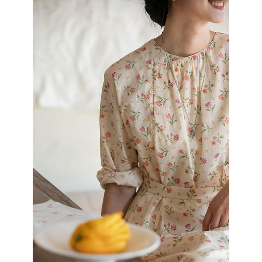 牧衣游原创80支精细长绒棉印花连衣裙宽松圆领文艺碎花裙 一杯雾 商品图3