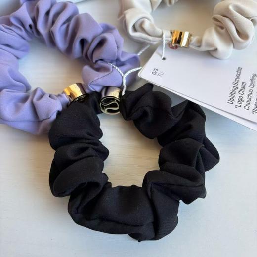 时尚圈的真香新宠lu Uplifting女士带徽标发圈 商品图14