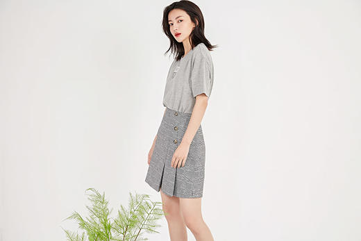 NUTS春季新品时尚通勤气质百搭黑白格短裙女211061034B 商品图6