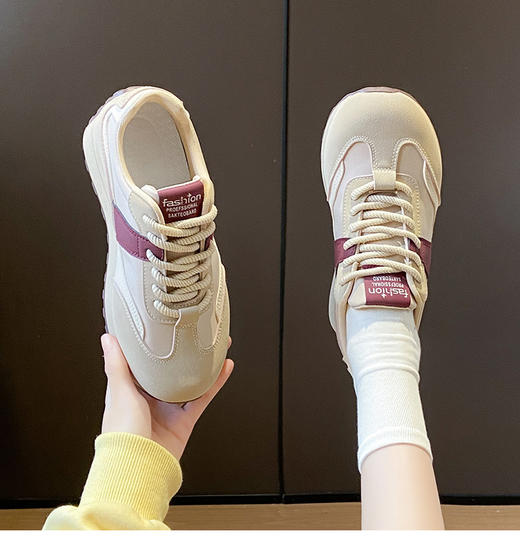 【四季款休闲德训鞋】颜值高还超软，走起路来舒适度满分 材质舒适透气，磨砂质感立显高级圆润鞋头小巧秀气，不挑脚型不挤脚橡胶底Q弹柔软，防滑立体底纹，抓地力拉满 商品图5