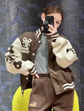 驴家 24fw Tyler秀款手臂老花卡其色棒球服棉服夹克