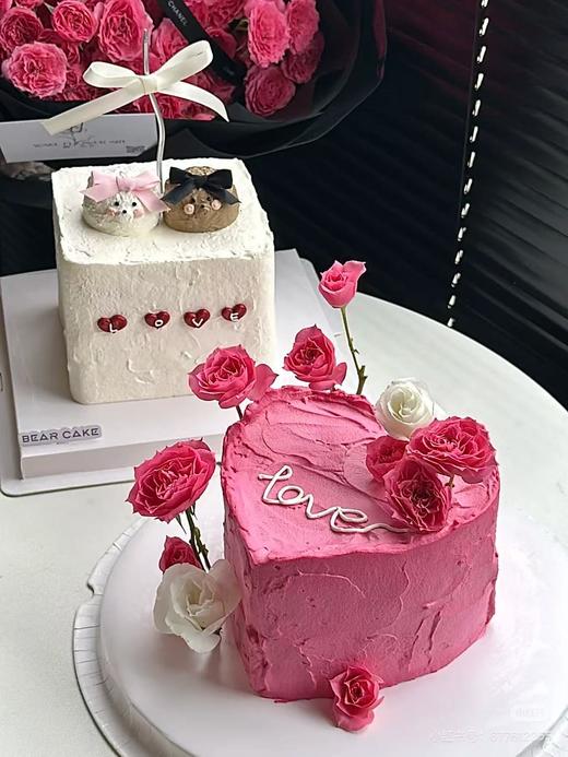 爱心款蛋糕（不含鲜花，如需鲜花联系掌柜） 商品图0