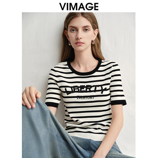 VIMAGE纬漫纪经典复古黑白条纹修身针织衫2025春季新款V2301908 商品图2