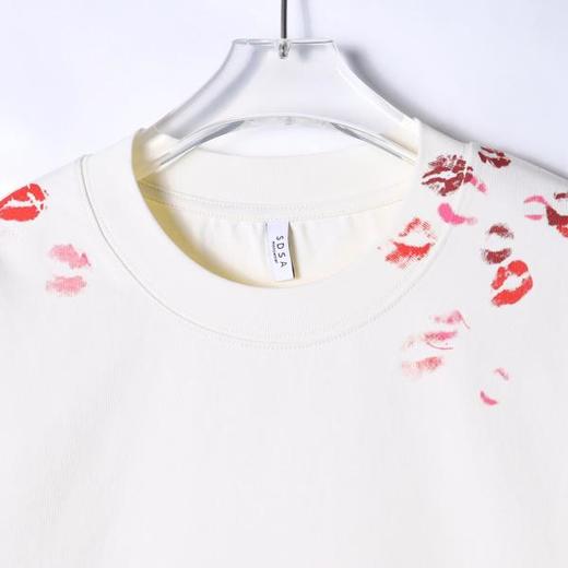 T2189早春新款时尚个性美式红唇印花圆领短袖T恤小众设计纯色百搭上衣 商品图2