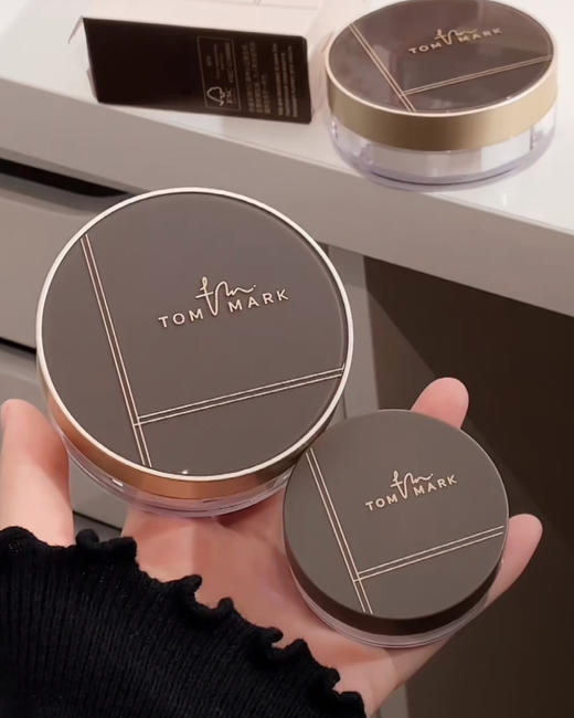 临期清！日期26年3月！粉细如烟！tommark唐魅可水散粉控油持妆不卡粉2g 商品图1