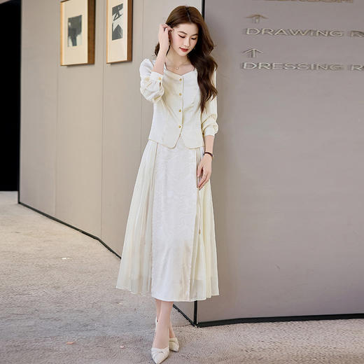 HR-HBLJRA971-6新款收腰气质显瘦长裙套装2025春季新款方领衬衫百褶半身裙两件套 商品图2