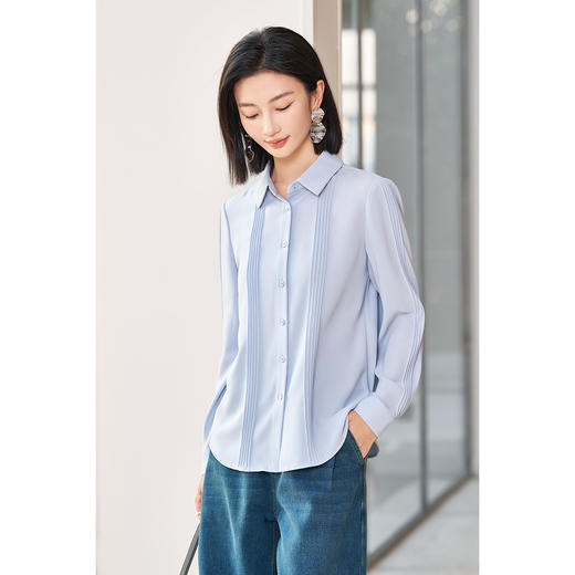 「风琴褶皱」压褶衬衫 前幅立体压褶 既保留了职场的专业度 又增添了设计感  “百搭不出错” 的气质单品  米思阳2026春季新款时尚轻奢衬衫简约压褶设计感休闲上衣女款5177 商品图3
