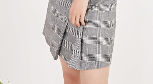 NUTS春季新品时尚通勤气质百搭黑白格短裙女211061034B 商品图5