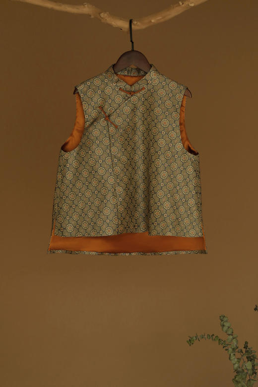 新宋锦五福金玉马甲 商品图0