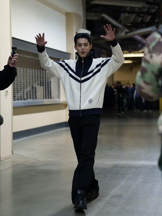 驴家 24fw航海提花立领条纹拉链针织夹克外套 商品图3