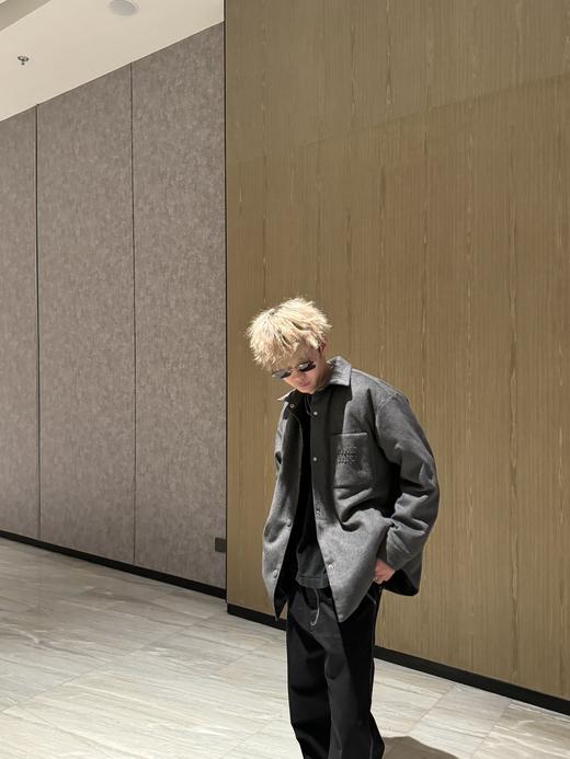 M家 24fw 丝绒质感灰色长款羽绒服 商品图4