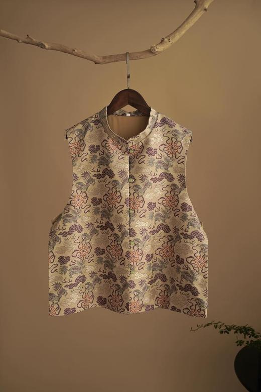 太一余粮麒麟团花宋锦马甲 商品图0