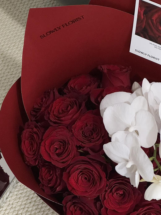白天鹅红玫瑰系列花束 商品图4