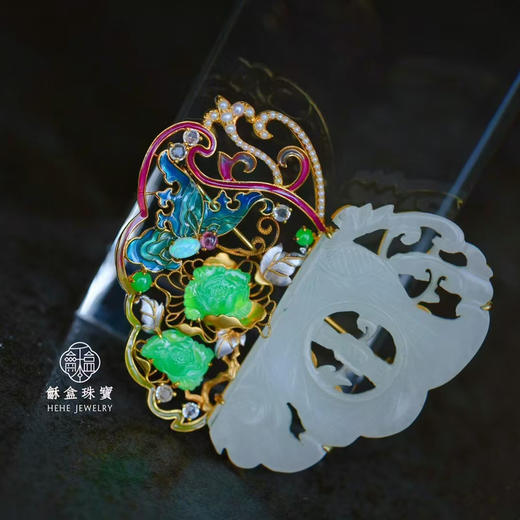 龢盒原创 半城烟云，半城繁华 时光如烟，蝶舞双面古玉胸针 商品图1