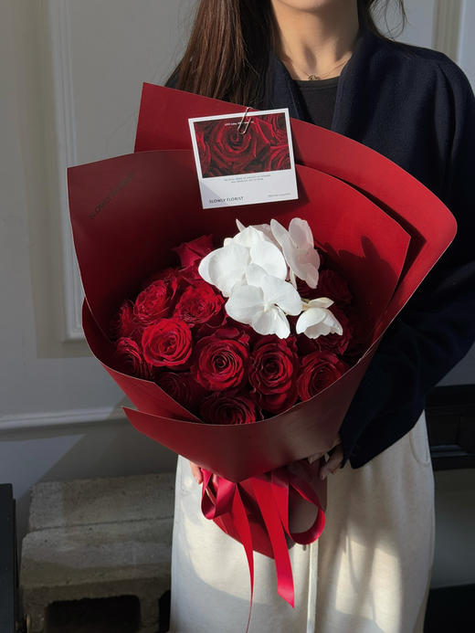 白天鹅红玫瑰系列花束 商品图1