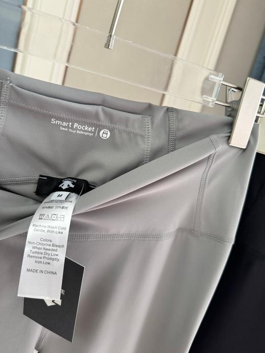 点此购买 迪桑特裸感无痕高腰紧身健身运动女士提臀长裤打底裤 mp 308876 商品图13