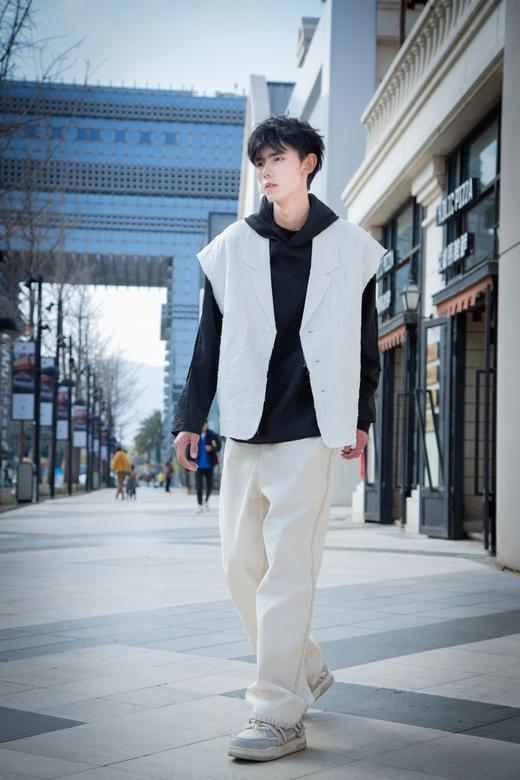 S412471163个性破坏马甲 商品图5