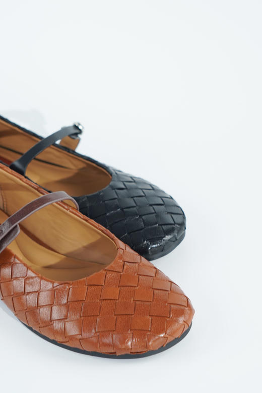 Westory2025年春季圆头平跟牛皮编织玛丽珍休闲老钱风浅口单鞋W25AE58271 商品图8