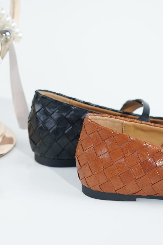 Westory2025年春季圆头平跟牛皮编织玛丽珍休闲老钱风浅口单鞋W25AE58271 商品图10