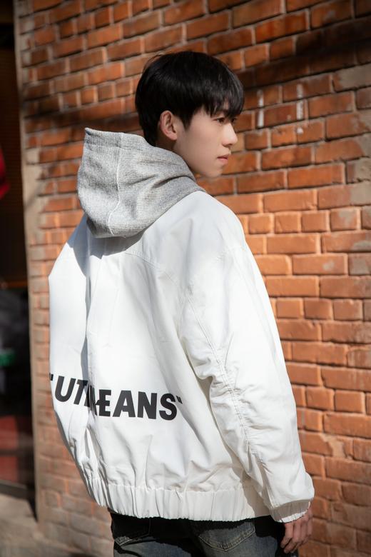 E411172928简约休闲夹克 商品图3