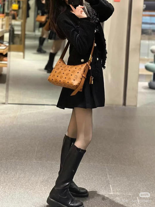 MCM 新品牛角包 商品图10