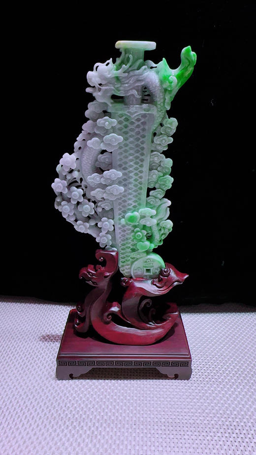 620846翡翠摆件【龙泉宝剑】 商品图3