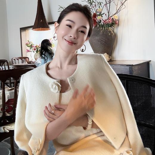 PIANAI冷小姐#法式千金 米白色花朵小香套装 商品图0