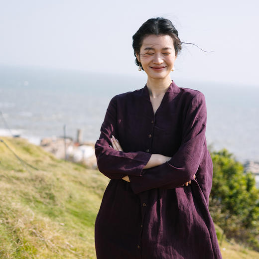 绽放旅行女装059朵/干洗亚麻v领绛紫开门襟两穿长袖显瘦连衣裙 商品图1