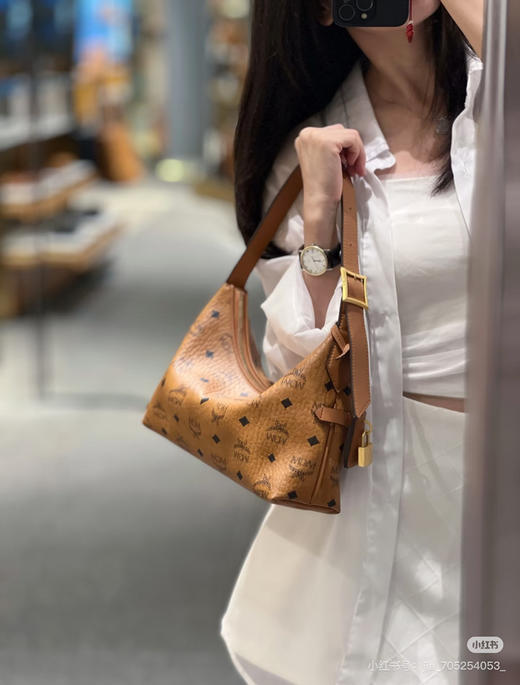 MCM 新品牛角包 商品图1