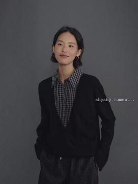 shyshystill/shy202411008/假两件大V领贝壳扣衬衣