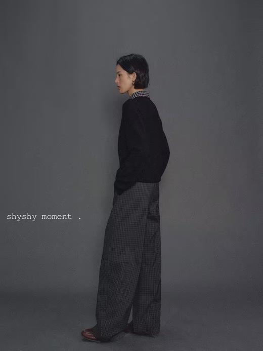 shyshystill/shy202411008/假两件大V领贝壳扣衬衣 商品图4