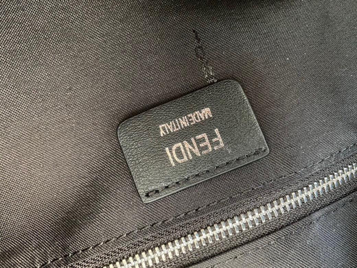 春季特惠💰600 芬迪新款双肩包布配皮书包33220-1 小怪兽背包升级版 双肩包 商品图6